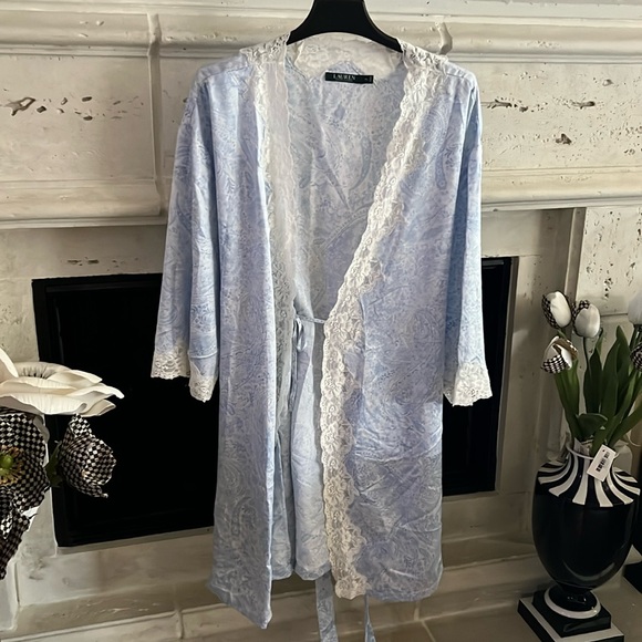Lauren Ralph Lauren Other - Lauren Ralph Lauren satin paisley robe